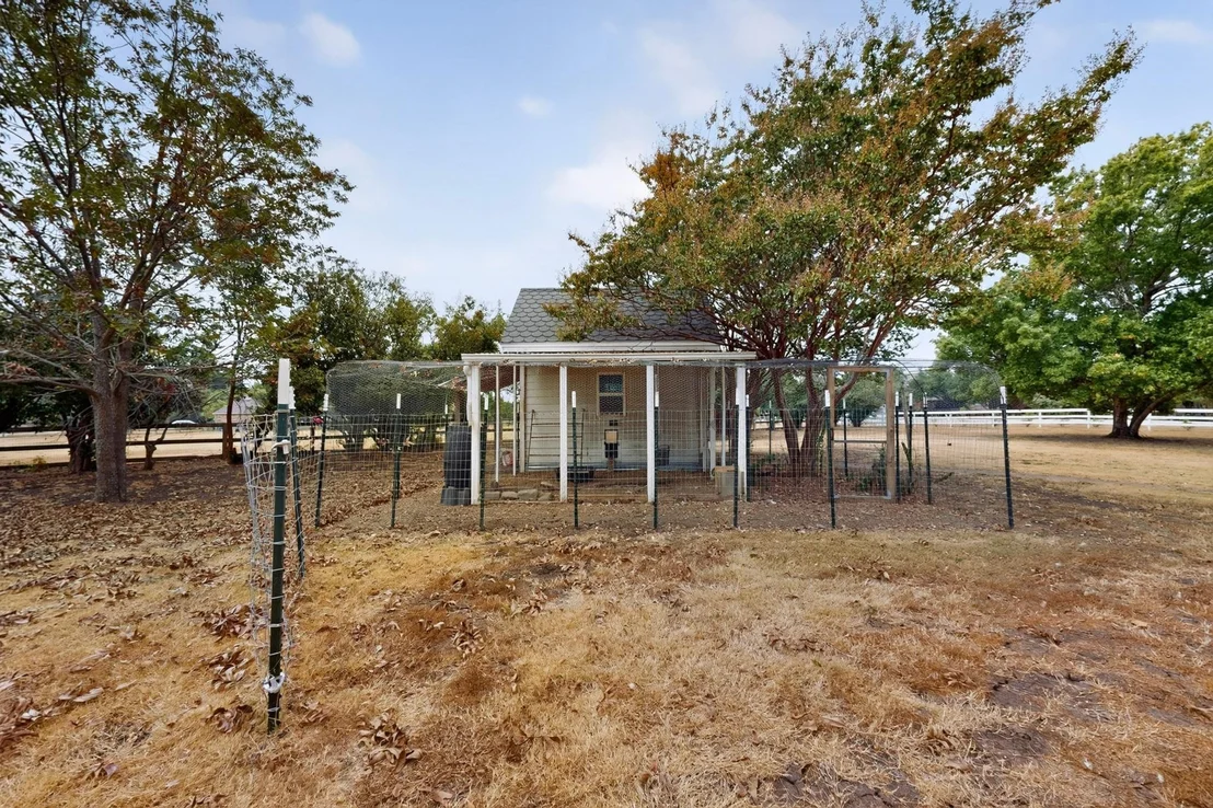 Photo of 2 Trailridge Drive