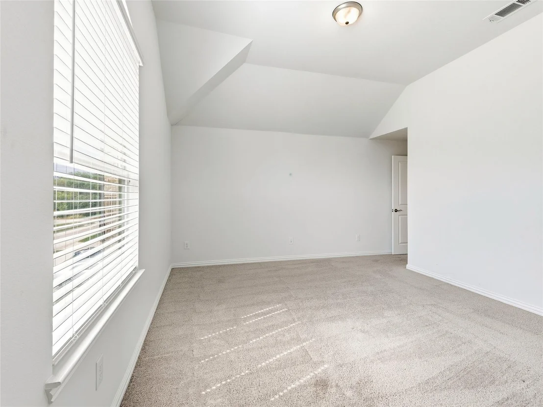 Photo of 913 Peabody Drive