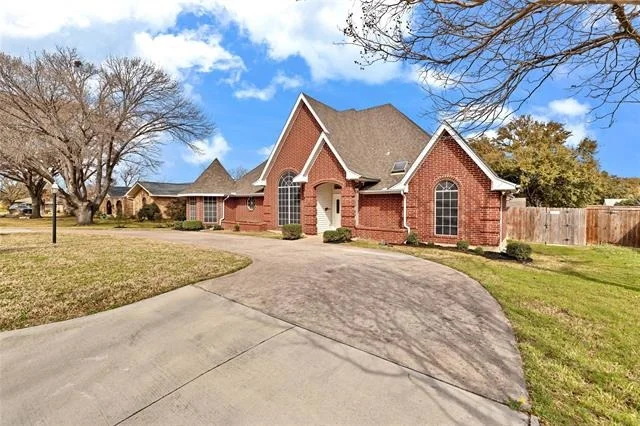 Photo of 1306 British Boulevard