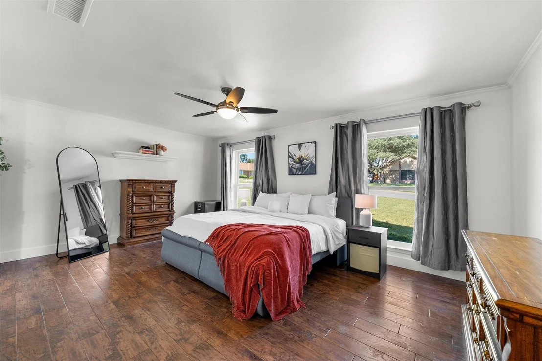 Photo of 4324 Green Point Drive