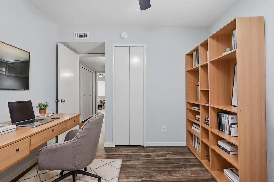 Photo of 2117 Newbury Drive