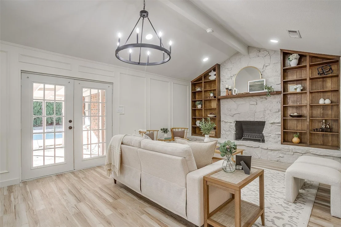Photo of 2421 Meadow View