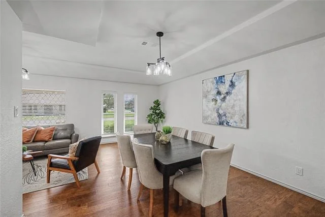 Photo of 2415 Lakeview Circle