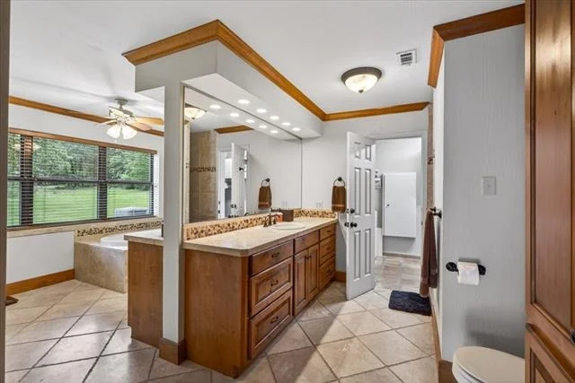 Photo of 906 Valle Vista Drive