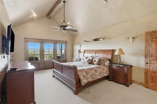 Photo of 1046 Grandview Drive