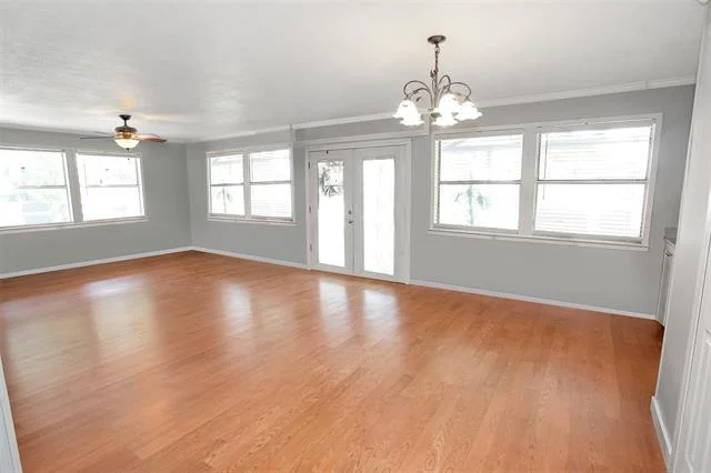 Photo of 1430 Point Road