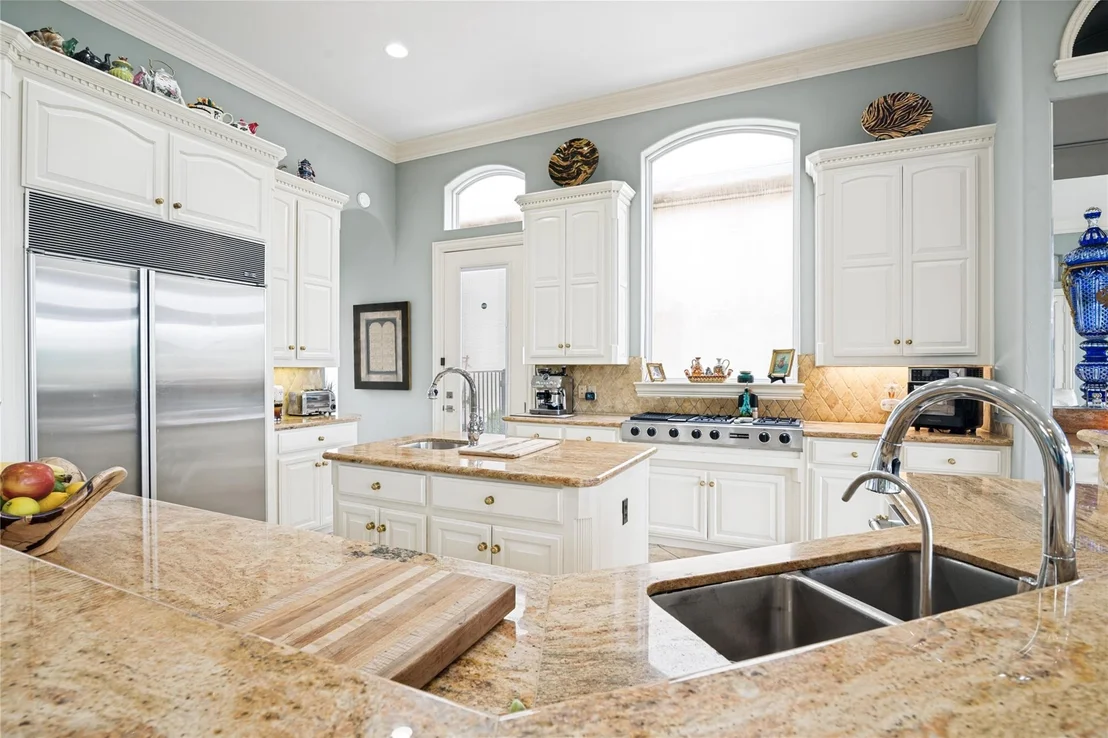 Photo of 5528 Gleneagles Drive