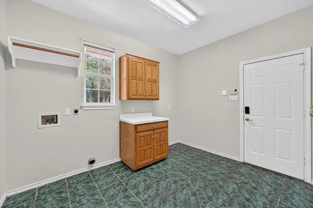 Photo of 2212 Summit Drive