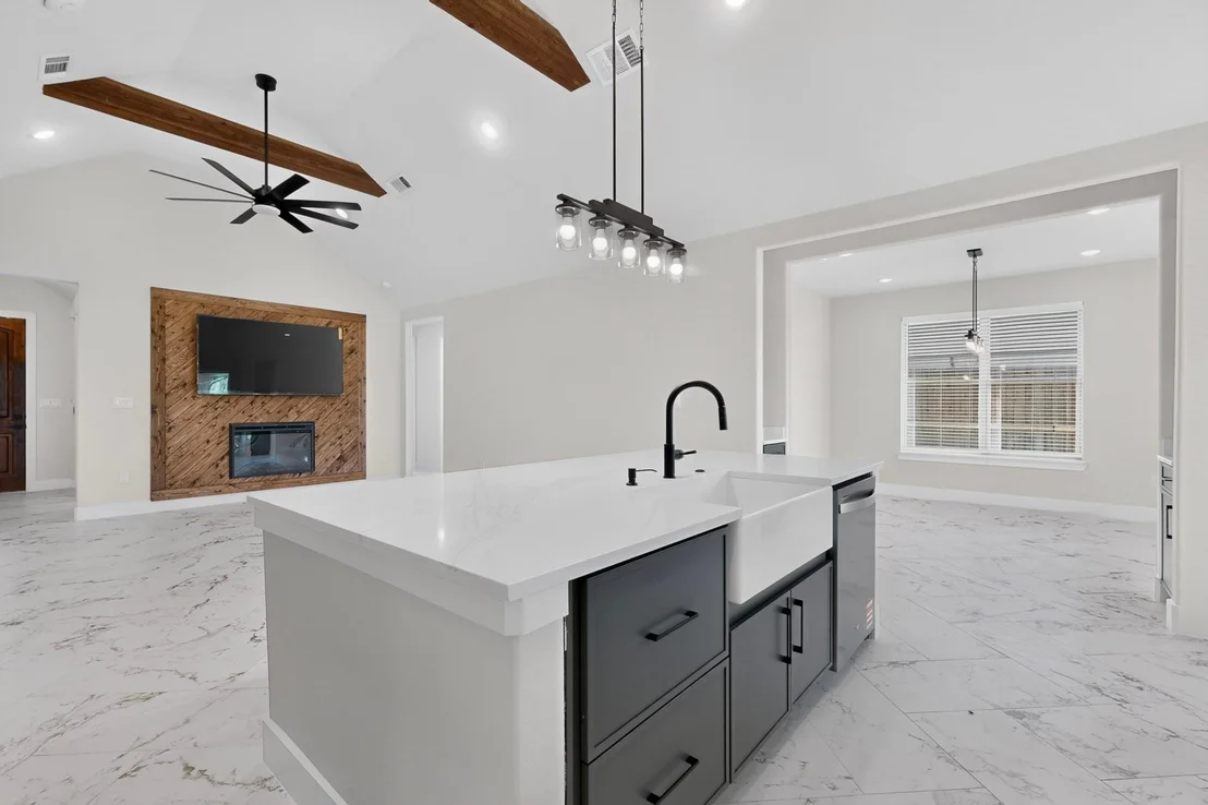 Photo of 1672 Brookview Drive