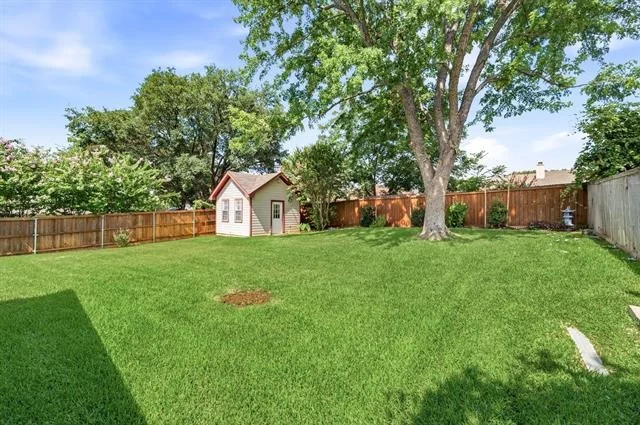 Photo of 2507 Poppy Lane