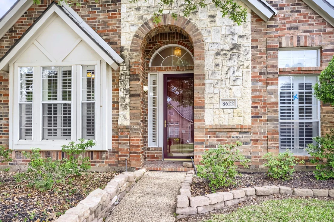 Photo of 8622 Forest Glen Drive