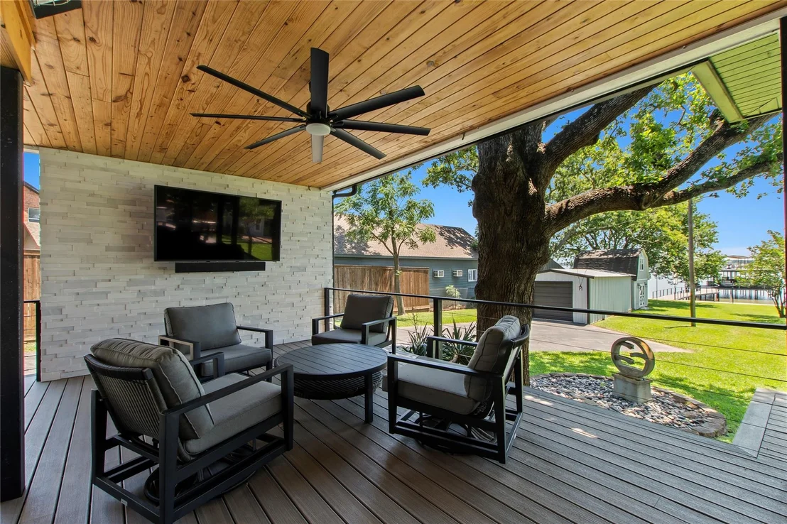 Photo of 1301 Oak Hill Drive