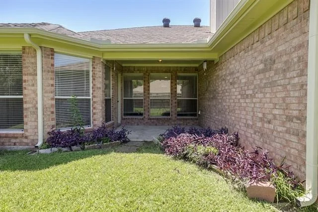 Photo of 1713 Windcastle Drive