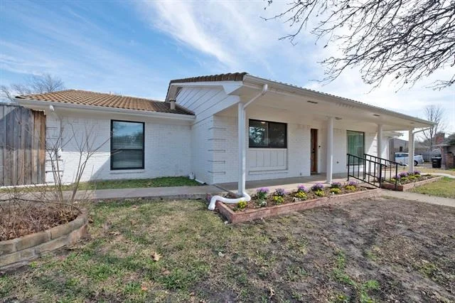 Photo of 828 Norton Circle