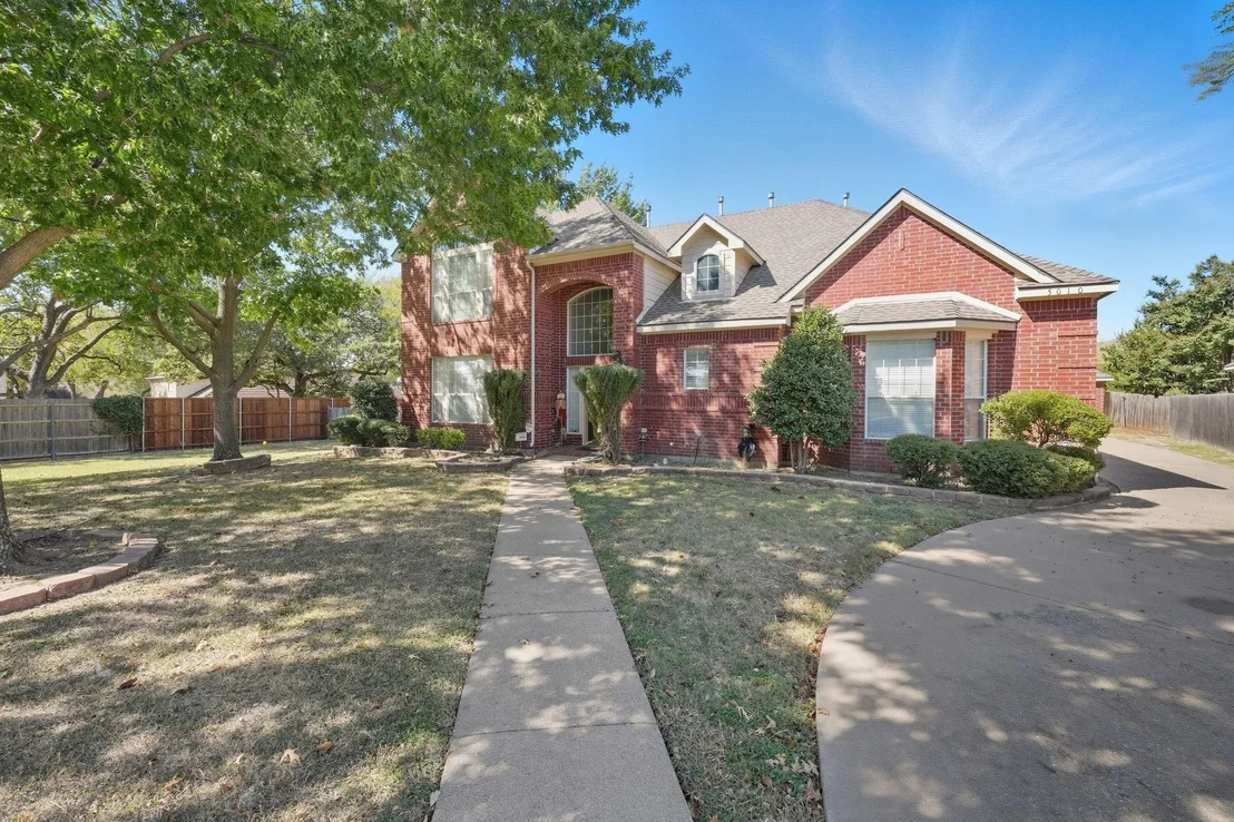 Photo of 5010 Coventry Lane