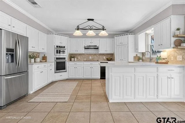 Photo of 206 Hideaway Lane Central