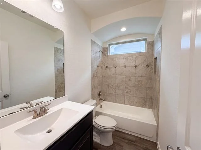 Photo of 929 Dove Cove