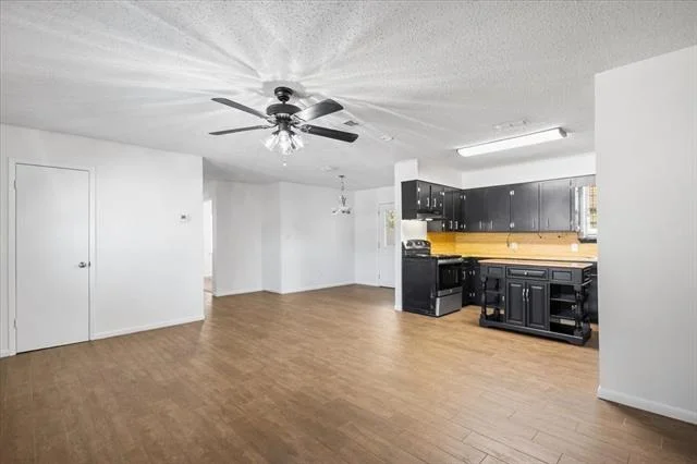 Photo of 14596 Tucker