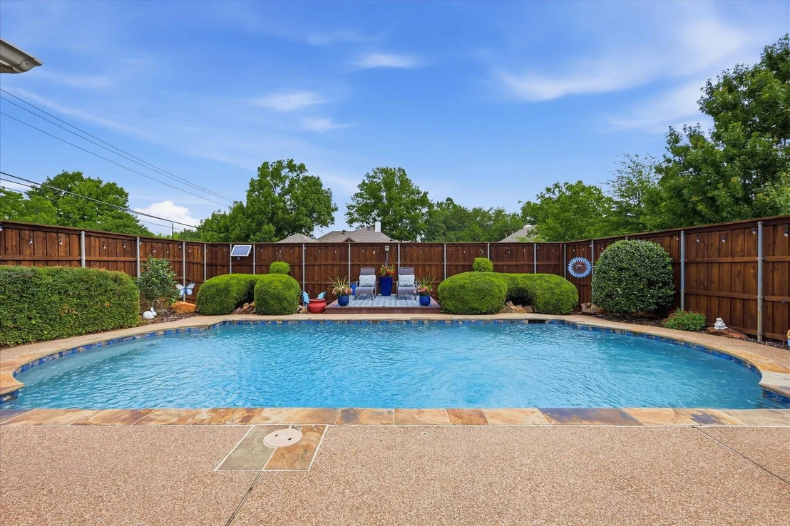 Photo of 600 Quail Lane