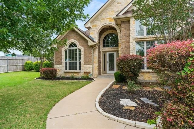Photo of 806 Marshall Drive