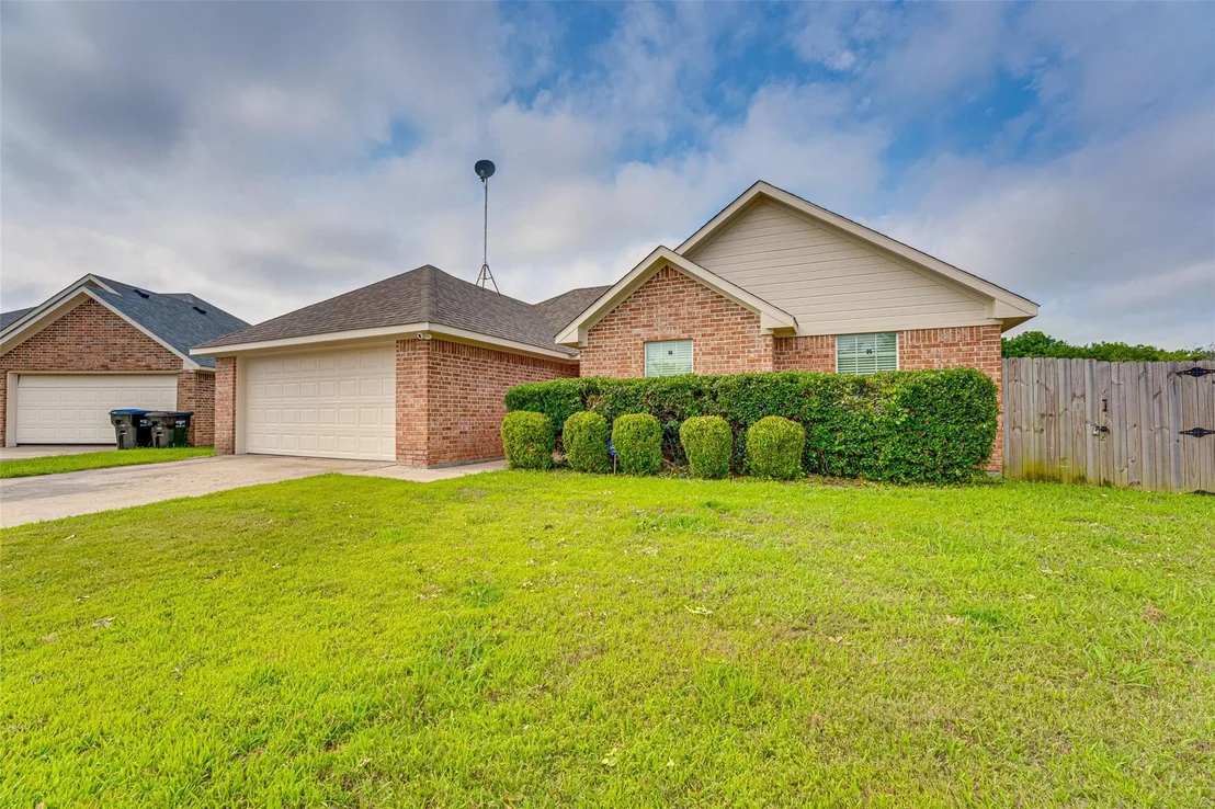 Photo of 2206 Kaitlyn Circle
