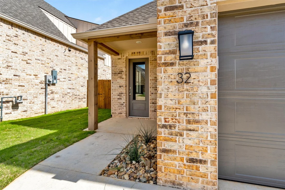 Photo of Unit MULTI at 4344 Macnab Drive