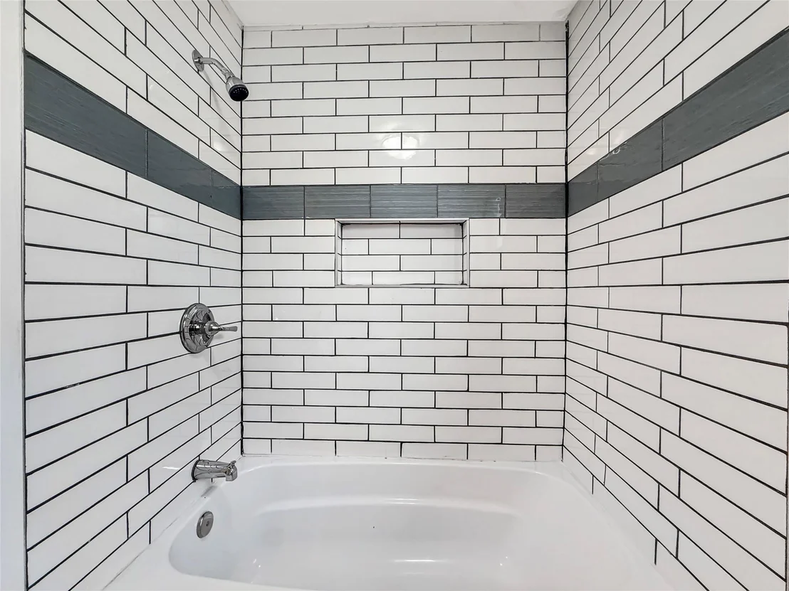 Photo of 1717 Globe Avenue