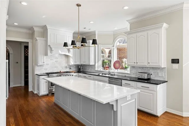 Photo of 7005 Gleneagles Drive