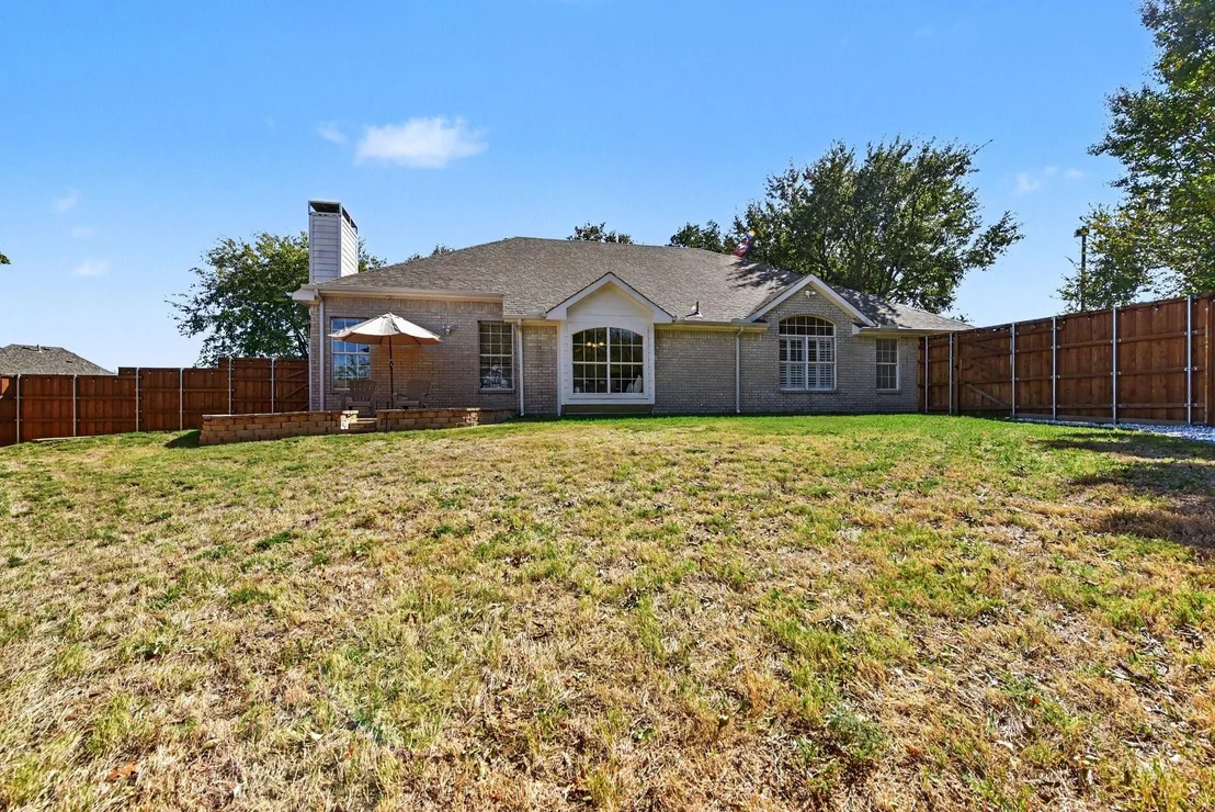 Photo of 401 Stonebridge Circle