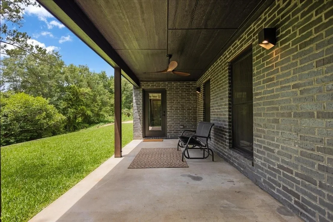 Photo of 215 Brookside Drive