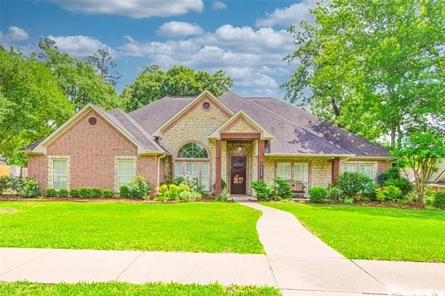 Photo of 8509 Castleton Way