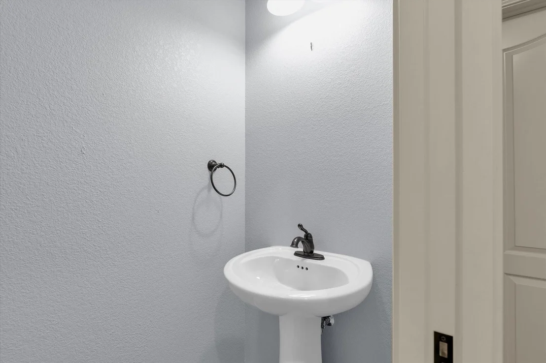 Photo of 32 North Shore Circle