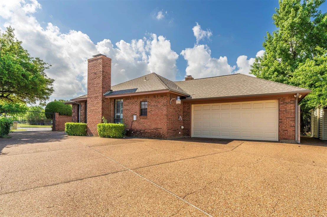 Photo of 7454 Queensbury Circle