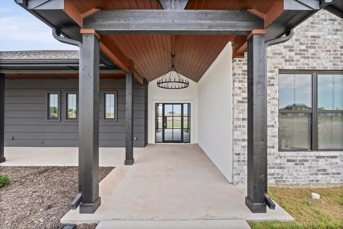 Photo of 611 Willow Moon Ranch
