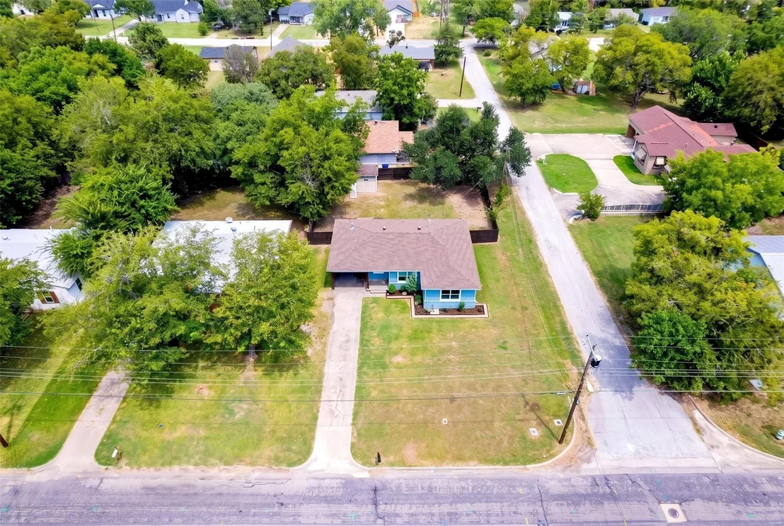 Photo of 3202 Mitchell Street