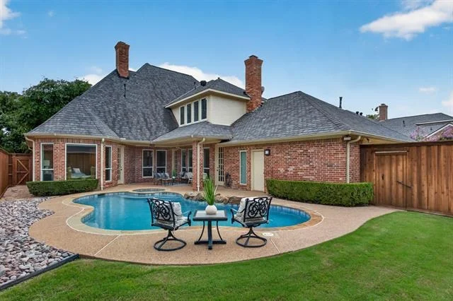 Photo of 5937 Glendower Lane