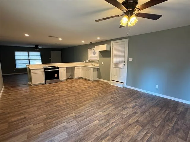 Photo of 606 Colonial Drive