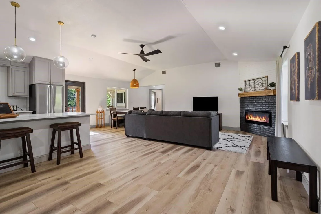 Photo of 4918 Farris Road