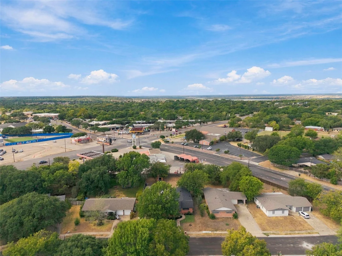 Photo of 1720 Mountainview Drive