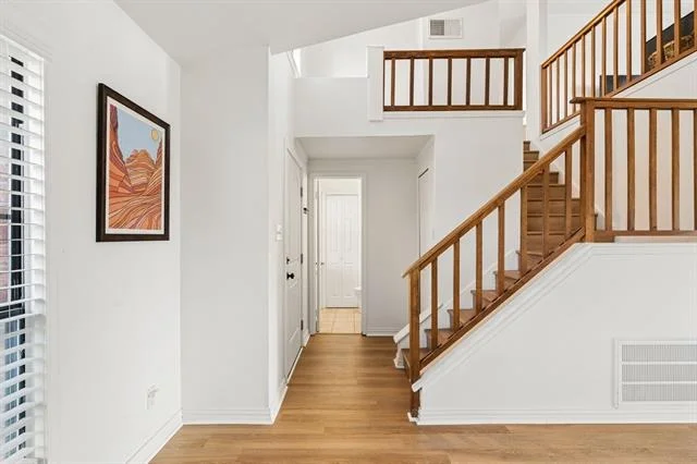 Photo of 5633 Powers Street