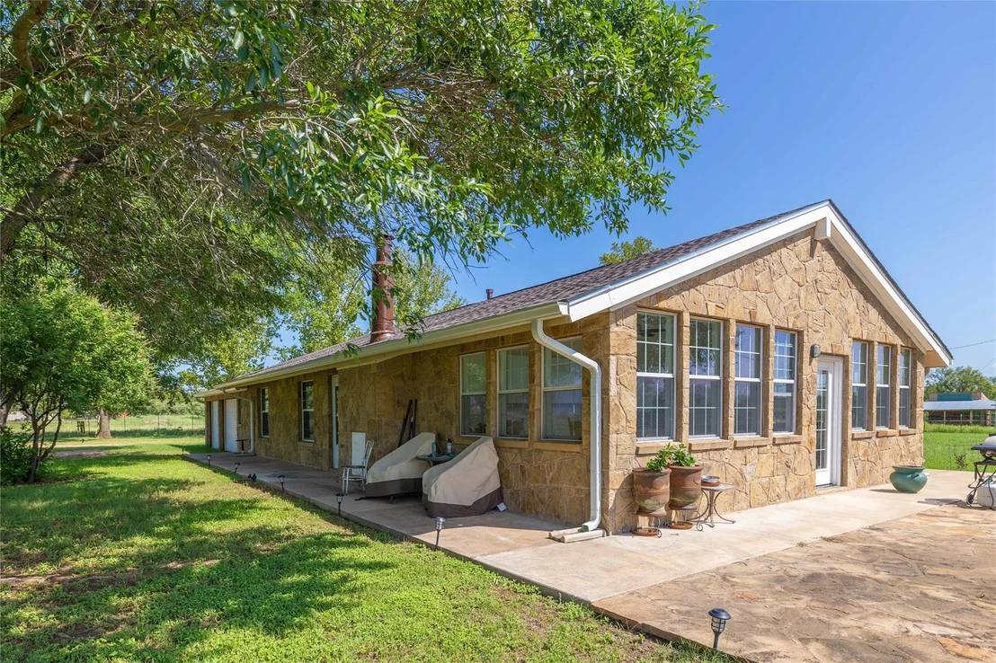 Photo of 685 County Road 114