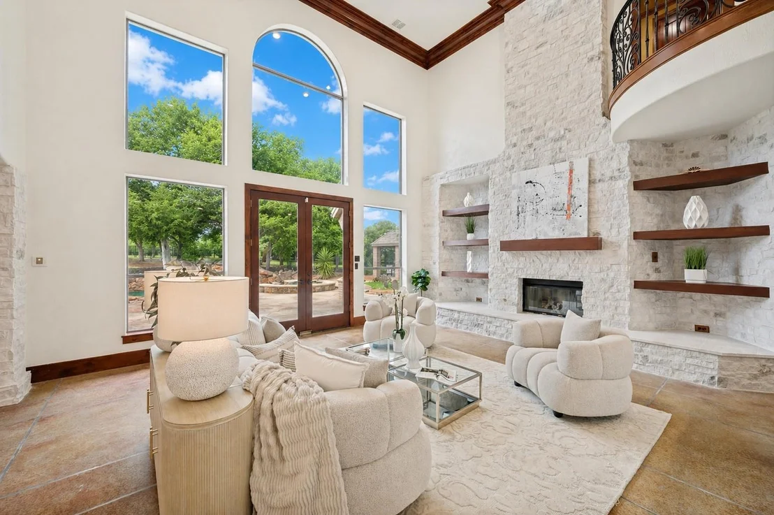 Photo of 2626 Twelve Oaks Lane