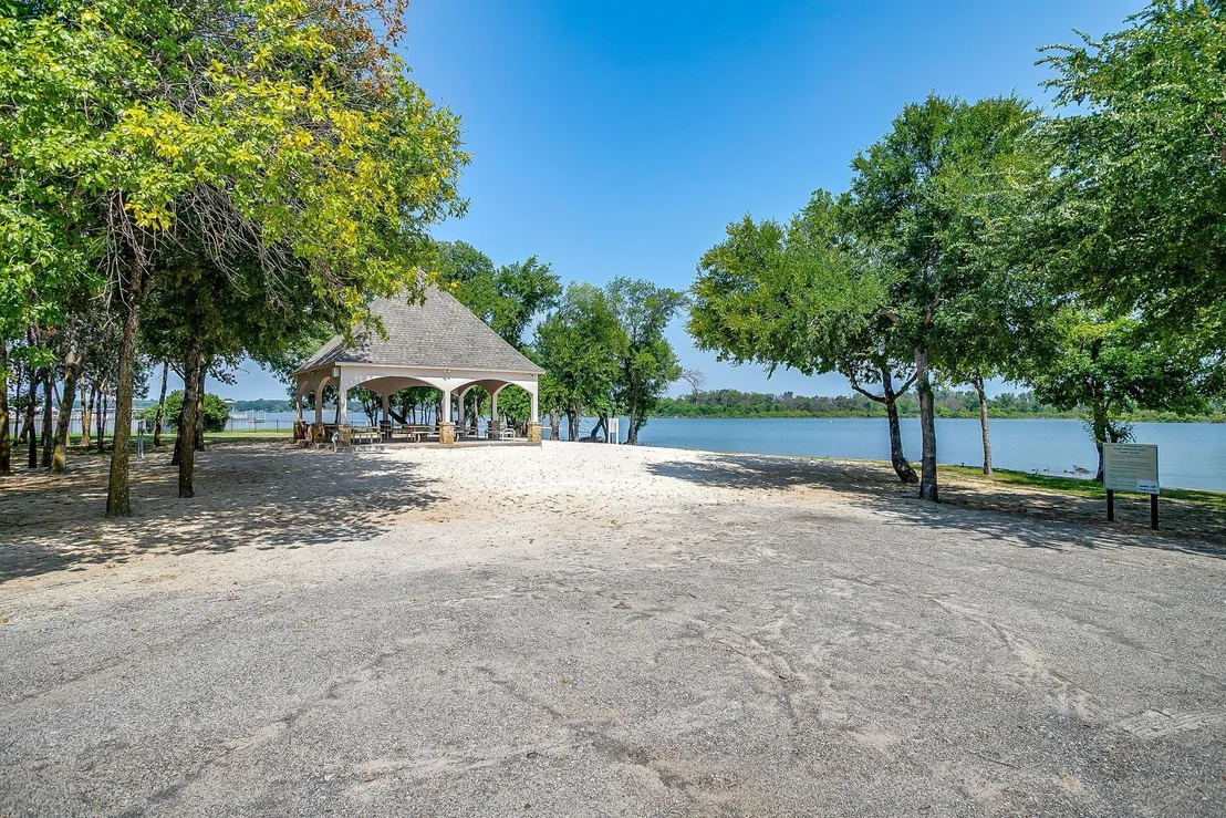 Photo of 6251 Paper Shell Way