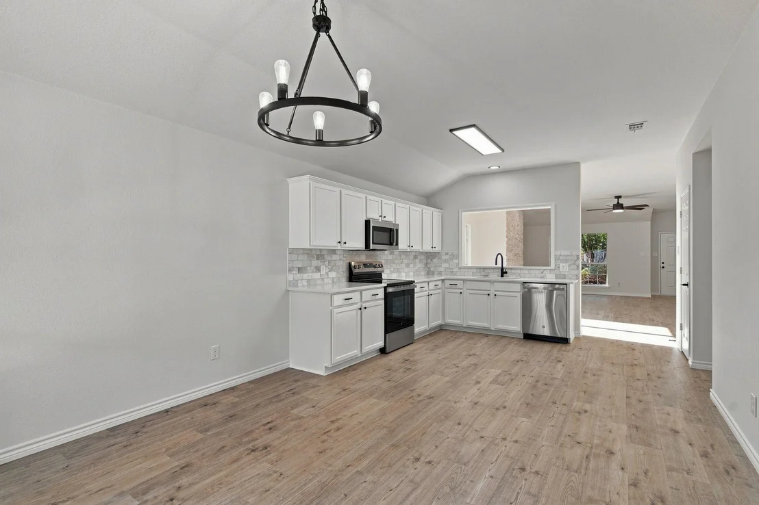 Photo of 704 Sequoia Drive