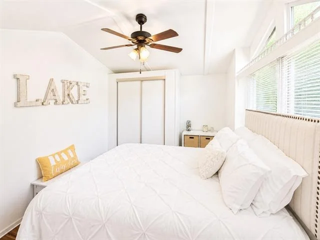 Photo of 17160 Lakeview Drive