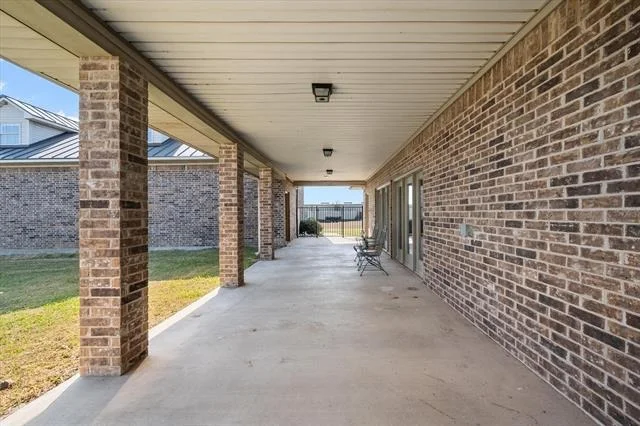 Photo of 1141 Lake Halbert Road