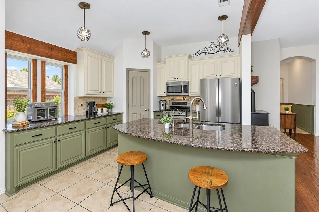 Photo of 745 Dalrock Road