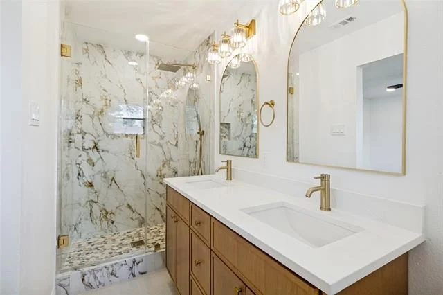 Photo of 437 Summit Drive