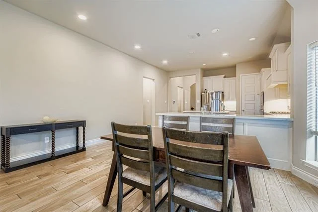 Photo of 833 Knoxbridge Road