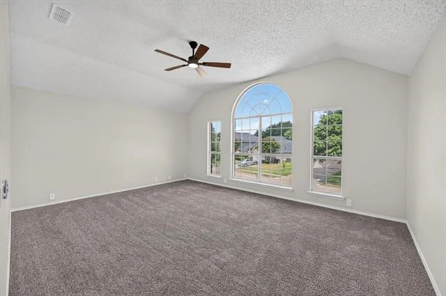 Photo of 2633 Lakeside Drive